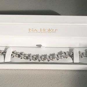 Na Hoku Plumeria Bracelet